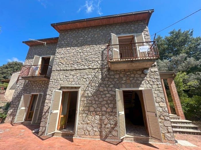 Casa con 6 locali in vendita in Via Provinciale, Manciano