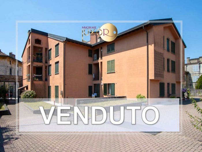 Appartamento bilocale in vendita in Via Vittorio Veneto, Rovagnate, La Valletta Brianza