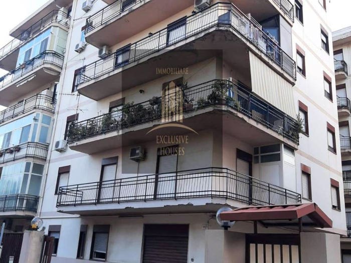 Appartamento trilocale in vendita in Via Stagno, Minissale, Messina