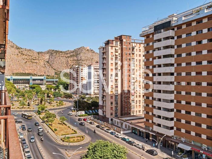 Appartamento con 5 locali in vendita in Alcide De Gasperi, Strasburgo Belgio, Palermo