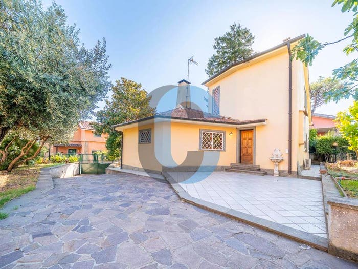 Casa con 5 locali in vendita in Via Sentiero Del Bosco, Anagnina, Grottaferrata