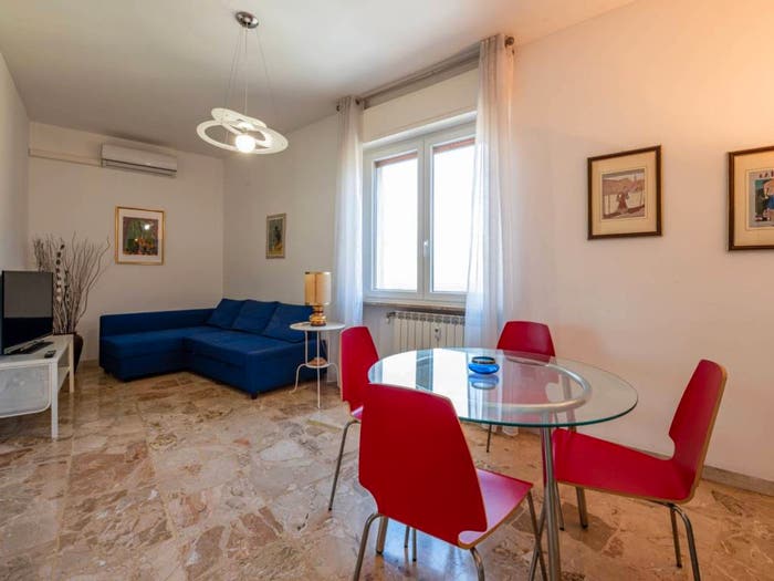 Appartamento trilocale in vendita in Via Monte Nevoso, Casoretto, Milano