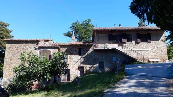 Casa con 6 locali in vendita in Centro, Passignano sul Trasimeno