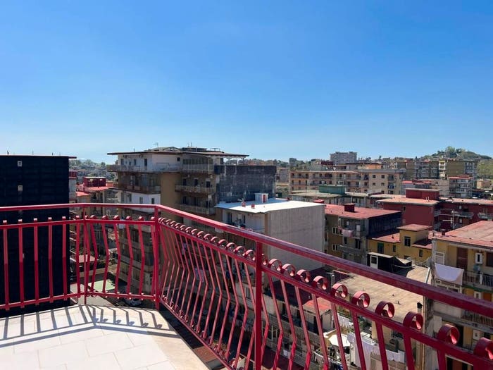 Appartamento quadrilocale in vendita in Via Domenico Padula, Pianura, Napoli
