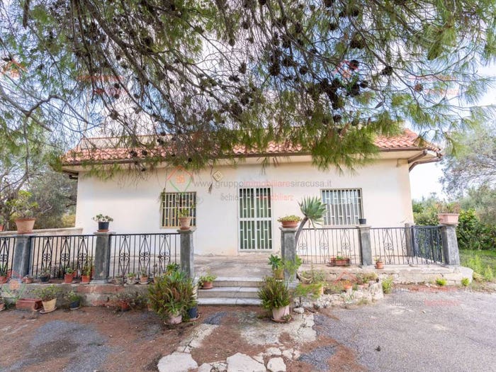 Casa trilocale in vendita in Via San Giovanni Bosco, Tivoli, Siracusa