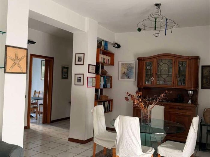 Appartamento con 5 locali in vendita in Via Tibaldi, Regione, Ancona