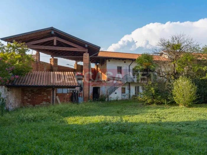 Casa quadrilocale in vendita in Via Umberto No Number, Cavaglietto
