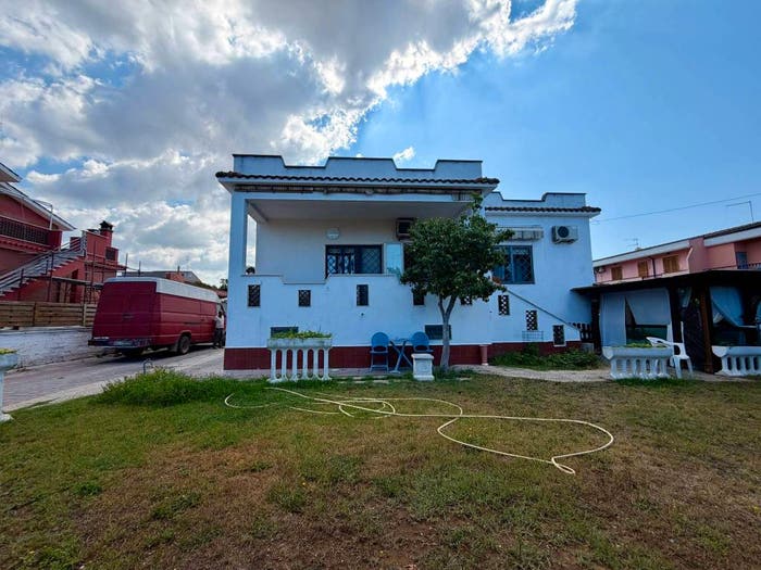 Casa con 5 locali in vendita in Via dei Salici, Villa Claudia, Anzio