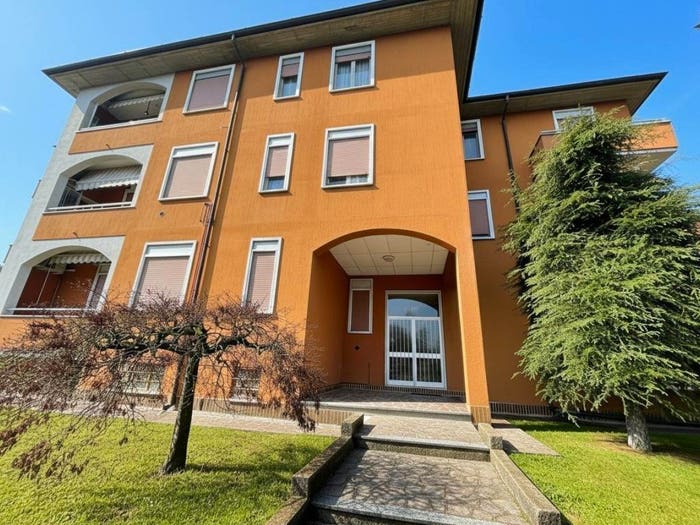 Appartamento trilocale in vendita in Strada Provinciale AbbiategrassoOzzeroGudo Visconti, Abbiategrasso