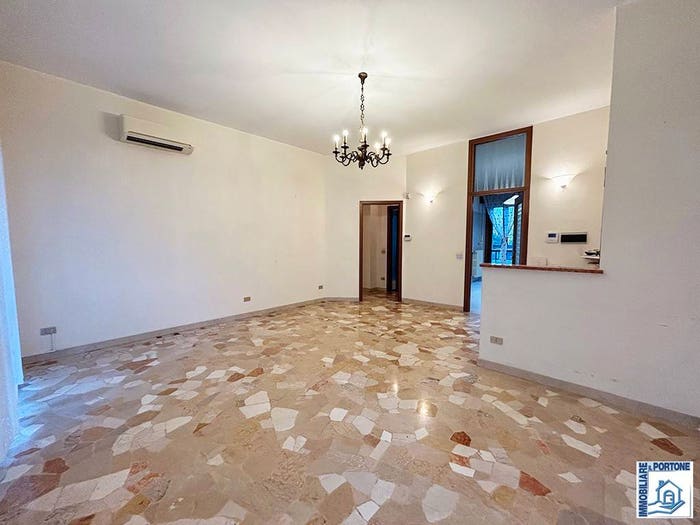 Appartamento trilocale in vendita in Via Antonio Aldini, Vialba, Milano