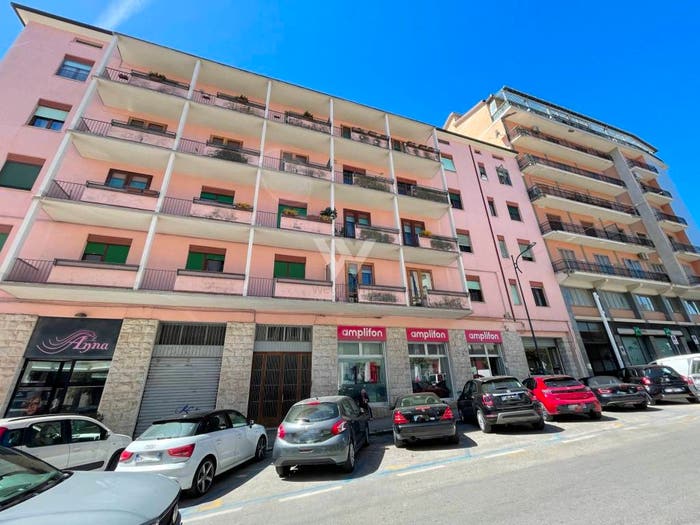 Appartamento con 6 locali in vendita in Via Cesare Gazzani, Centro, Campobasso