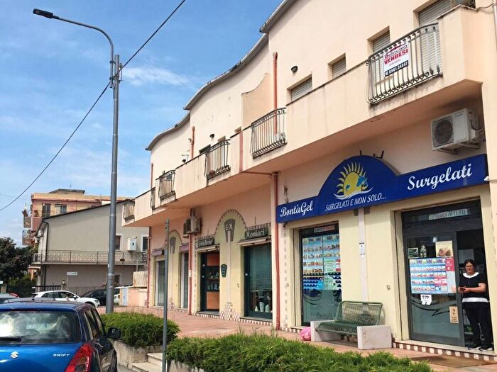 Appartamento quadrilocale in vendita in Viale Crotone, Catanzaro Lido, Catanzaro