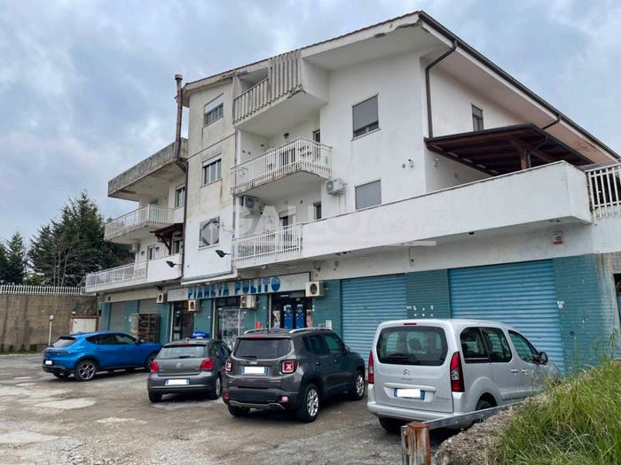 Appartamento quadrilocale in vendita in Via Martin Luther King, Tivolille Pasquali Merenzata, Mendicino