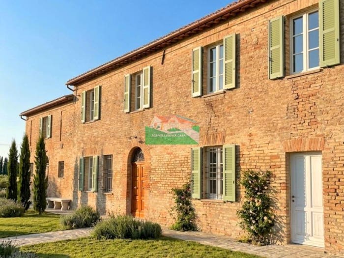 Casa con 6 locali in vendita in Via Ravegnana, Roncalceci Longana, Ravenna