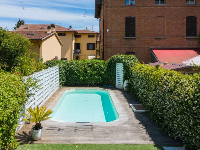Casa con 6 locali in vendita in Viale Andrea Costa, Centro Storico, Imola