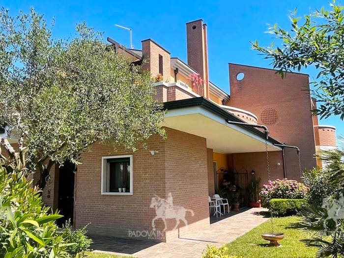 Casa con 6 locali in vendita in Via Carlo Goldoni, Jesolo Paese, Jesolo