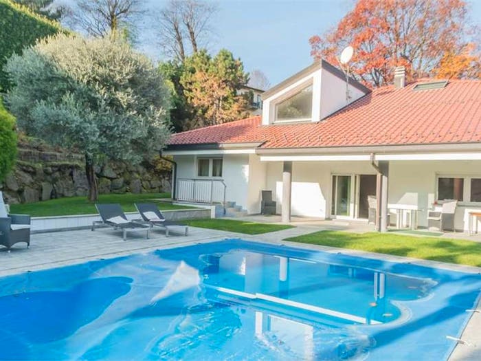 Casa con 6 locali in vendita in Centro, Lavena Ponte Tresa