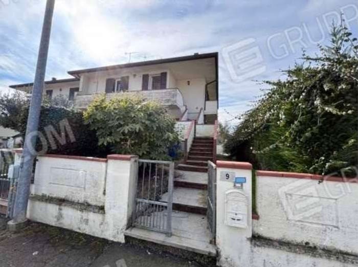 Appartamento con 6 locali in vendita in Via donatori di sangueMigliaro, Migliaro, Fiscaglia