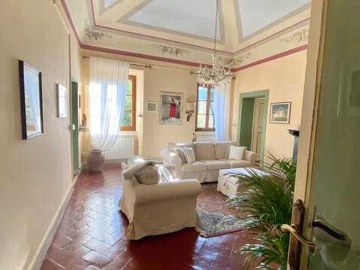 Appartamento con 6 locali in vendita in Centro, Seravezza