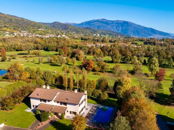 Casa con 6 locali in vendita in Via dei Borghi, Cavaso del Tomba
