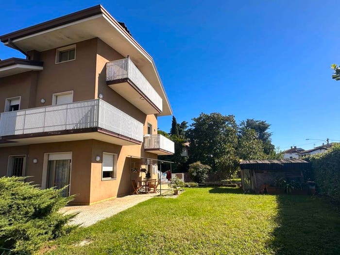 Casa con 6 locali in vendita in Via Udine, Centro, Gorizia