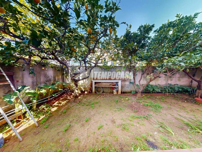 Appartamento con 6 locali in vendita in Via Alessandro Pertini, Centro, Poggiardo