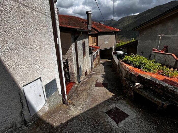 Appartamento trilocale in vendita in via prota, Comano