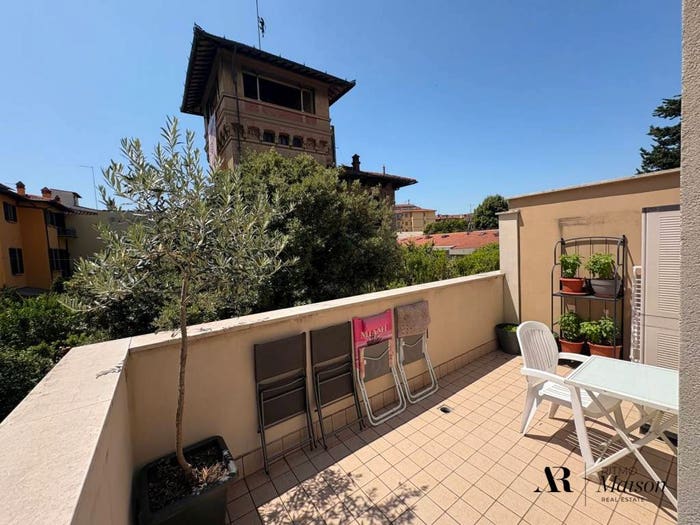 Appartamento trilocale in vendita in Viale Belfiore, Fortezza Stazione, Firenze
