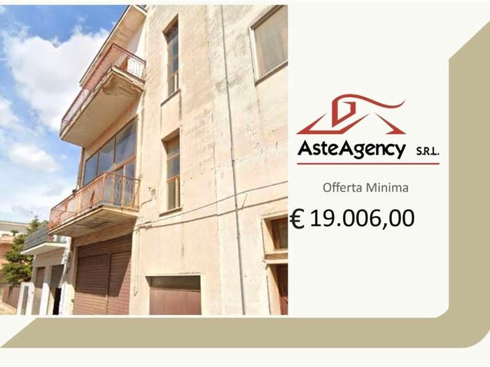 Appartamento con 5 locali in vendita in Via nazario sauro, Copertino