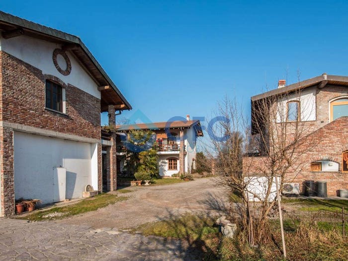 Casa con 6 locali in vendita in Via Alcide De Gasperi, San Lorenzo, Parabiago
