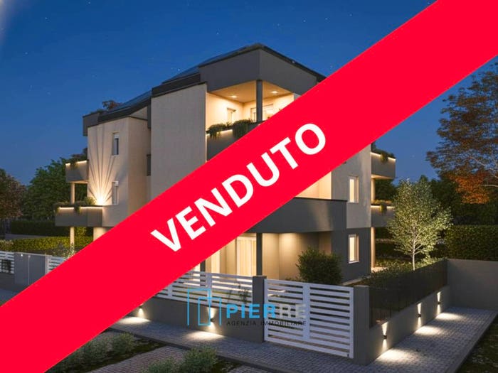 Appartamento quadrilocale in vendita in Modena via guerzoni, Albareto Mulini Nuovi, Modena