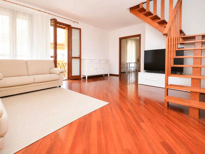 Appartamento con 6 locali in vendita in Via Vittorio Alfieri, Altavilla Vicentina