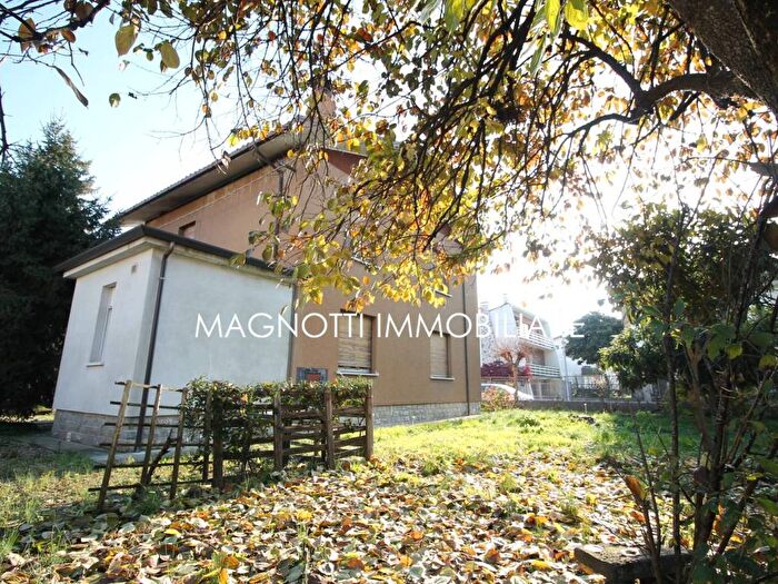 Casa con 6 locali in vendita in Via Muggia, Via Cividale, Udine