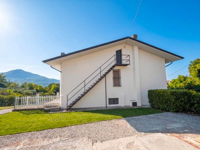 Casa con 6 locali in vendita in Orturano, Orturano, Bagnone