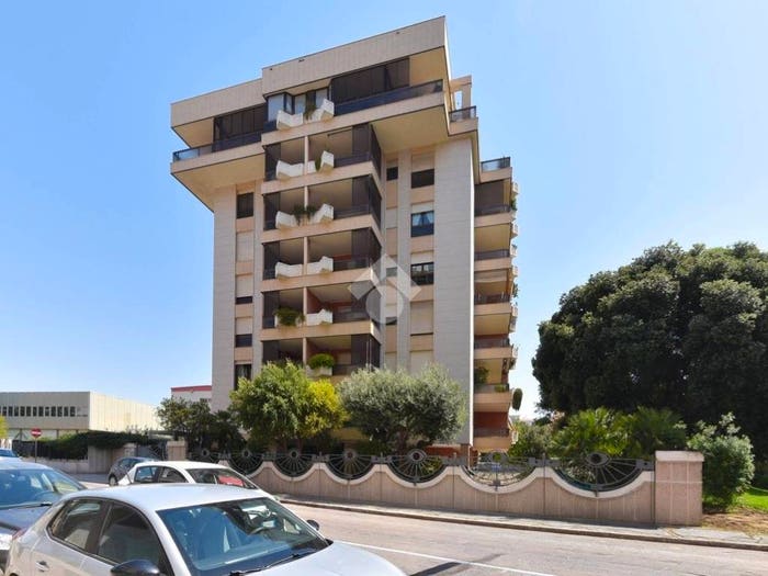 Appartamento trilocale in vendita in Via Achille Grandi, Piazza Giovanni XXIII, Cagliari