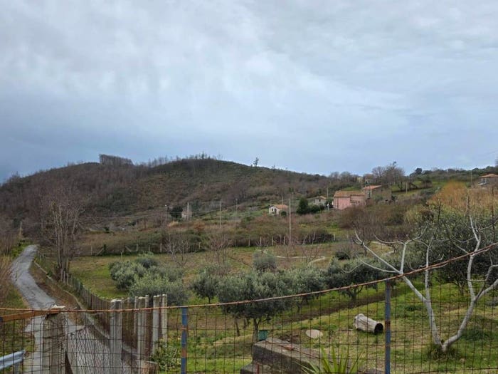 Casa con 6 locali in vendita in Contrada Tremoli, Papasidero