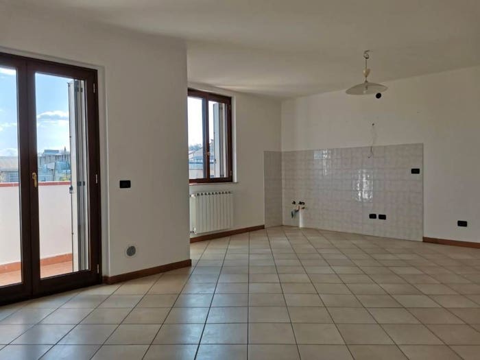 Appartamento trilocale in vendita in Viale dei Mille, Abbadia Campolungo, Colle di Val d'Elsa