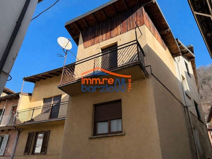 Appartamento bilocale in vendita in Introbio