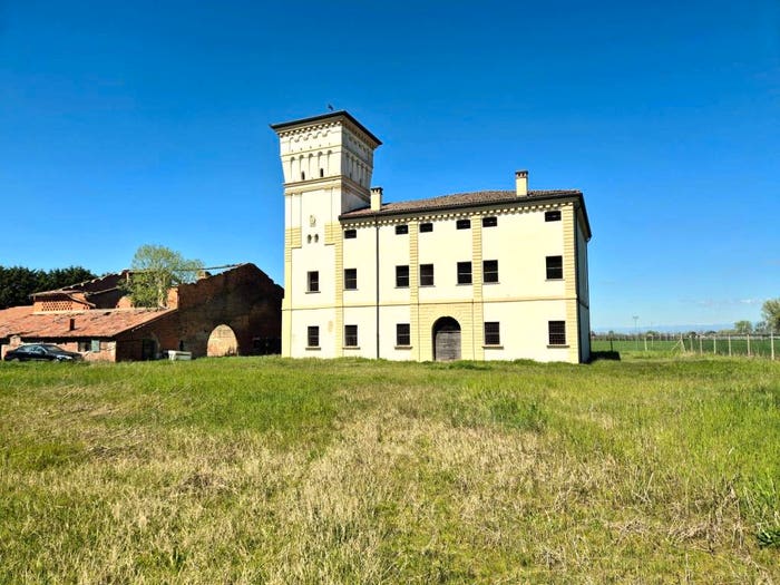 Casa con 6 locali in vendita in Via Garbo, Legnago