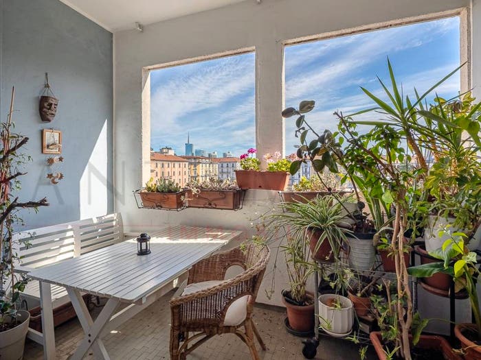 Appartamento quadrilocale in vendita in Via Carlo Farini, Isola, Milano