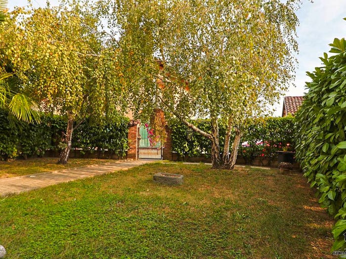 Casa con 6 locali in vendita in Strada della Crova, Chivasso