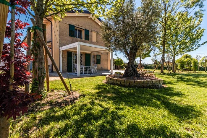Casa quadrilocale in vendita in Via Ballina, Granarolo dell'Emilia