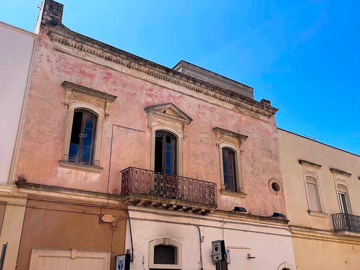 Appartamento con 6 locali in vendita in Centro, Galatone