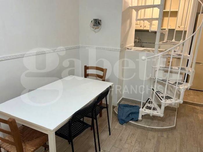 Appartamento bilocale in vendita in via Santa Teresella degli Spagnoli, Monte di Dio, Napoli