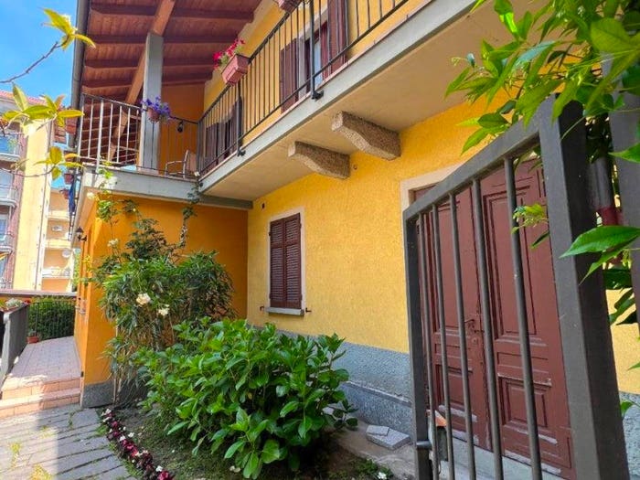 Casa con 6 locali in vendita in Via Nicola della Casa, Centro, Baveno