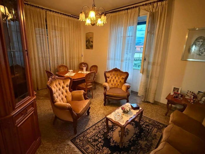 Appartamento trilocale in vendita in Via Francesco Saverio Nitti, Centro, Agropoli