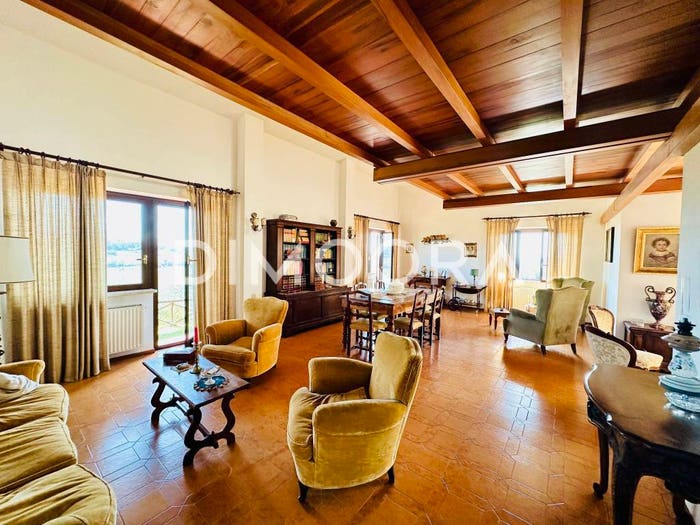 Casa con 6 locali in vendita in Via Colle degli Angeli, Magliano Sabina