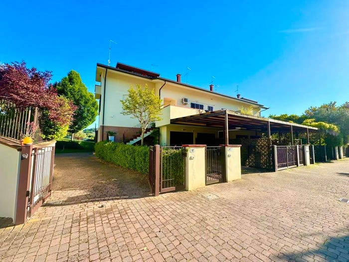Casa quadrilocale in vendita in Via Santa Cristina, Colle di Covignano, Rimini