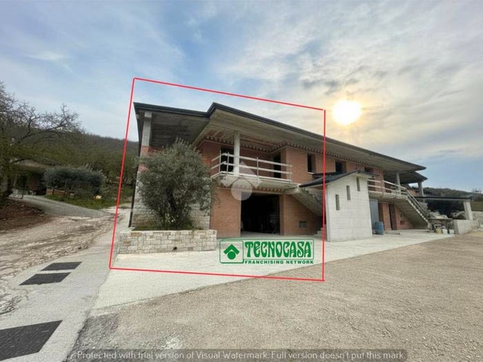 Casa trilocale in vendita in Via Varosano, Contrada