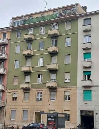 Appartamento bilocale in vendita in Viale Certosa, Certosa, Milano